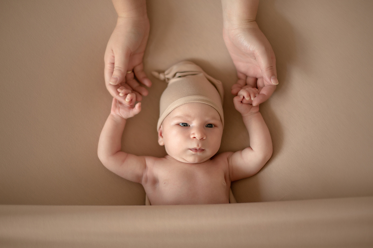 צילומי ניובורן ליהונתן המתוק. נטליה רוזמן צלמת הריון ניובורן ילדים ובוק בת מצווה