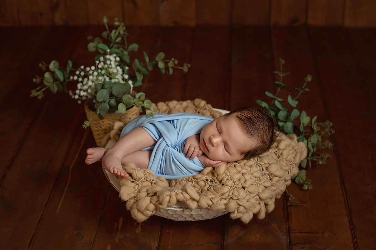 צילומי ניובורן ליהונתן המתוק. נטליה רוזמן צלמת הריון ניובורן ילדים ובוק בת מצווה
