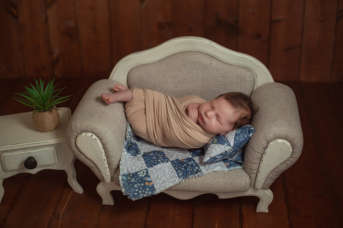 צילומי ניובורן ליהונתן המתוק. נטליה רוזמן צלמת הריון ניובורן ילדים ובוק בת מצווה