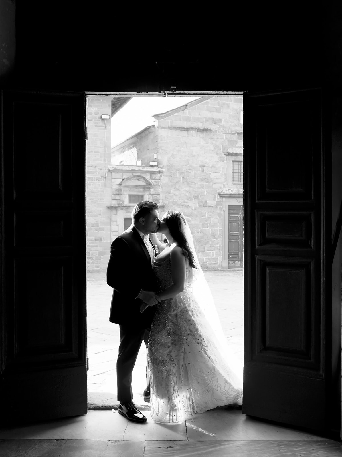 Lia & Neo (HWM). Bakasphoto wedding and lifestyle photography Latvia and Worldwide