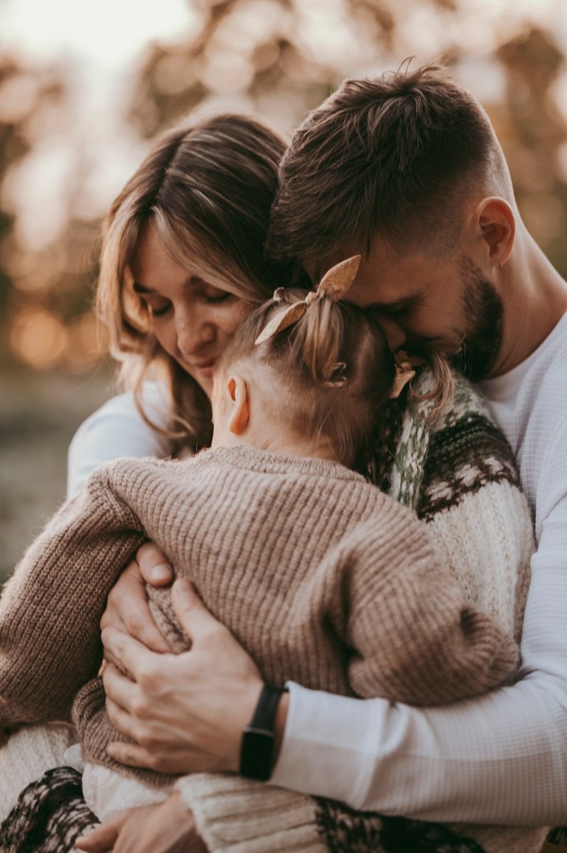 Anastasija, Aleksej i Agata / porodicno fotografisanje napolju. Deciji i porodicni fotograf u Beogradu Oksana Skendzic