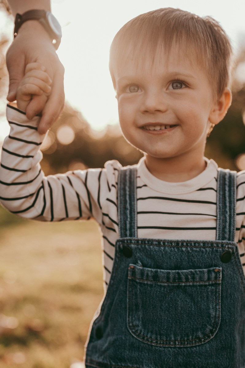 Aleksandra, Filip, Lion i Luka / PORODICNOFOTOGRAFISANJE napolju. Deciji i porodicni fotograf u Beogradu Oksana Skendzic