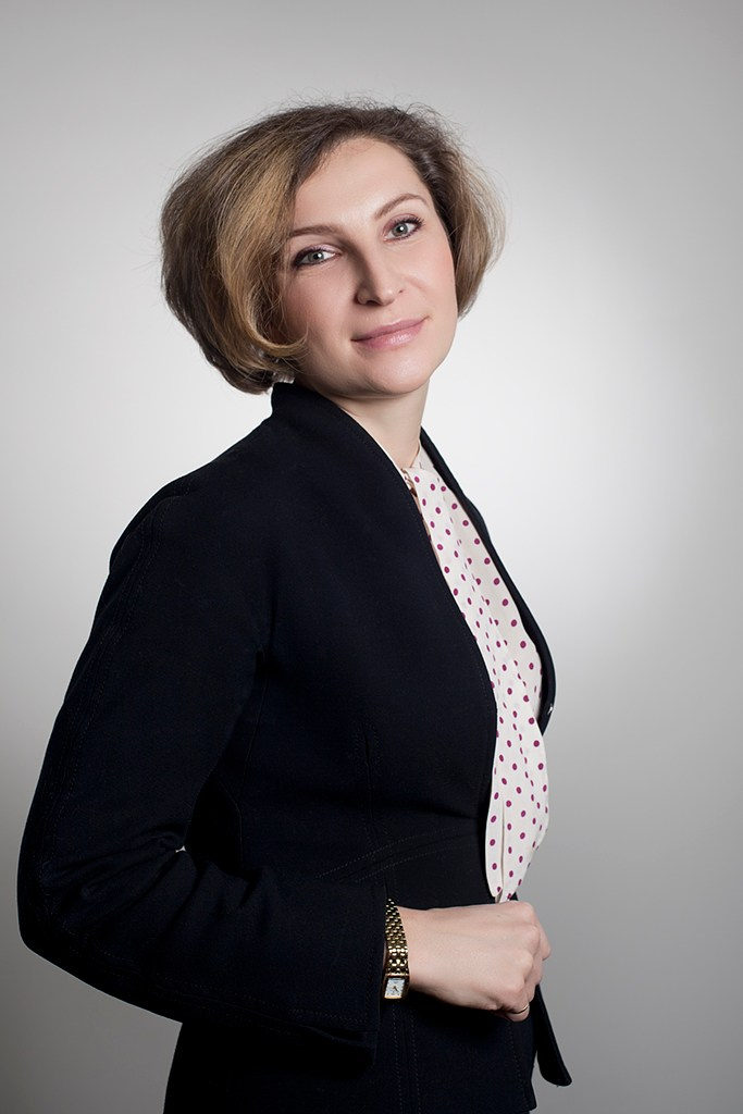 Business portrait, avatar. Content photographer in Finland