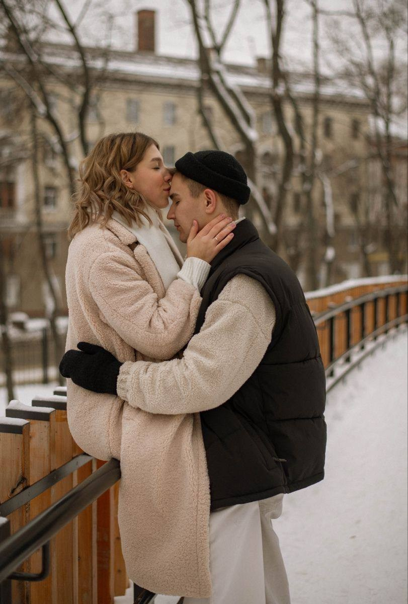 ПОДГОТОВКА К РОЖДЕСТВЕНСКОЙ СЪЁМКЕ НА ЯРМАРКЕ. Фотограф Лейпциг