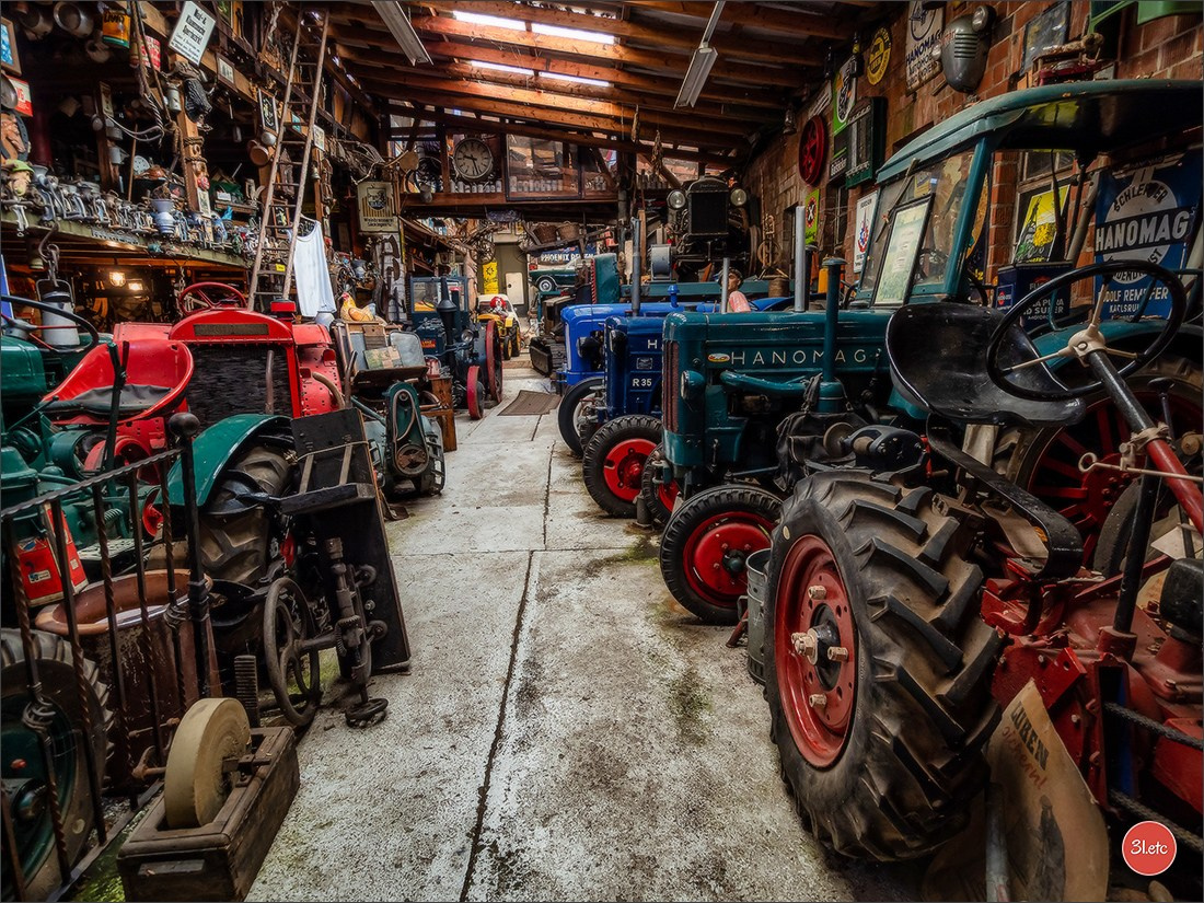 Удивительное место - частный музей старинного хлама - Fahrzeugmuseum. Photographe à Strasbourg | Portraits, Studio, Enfants, Événements