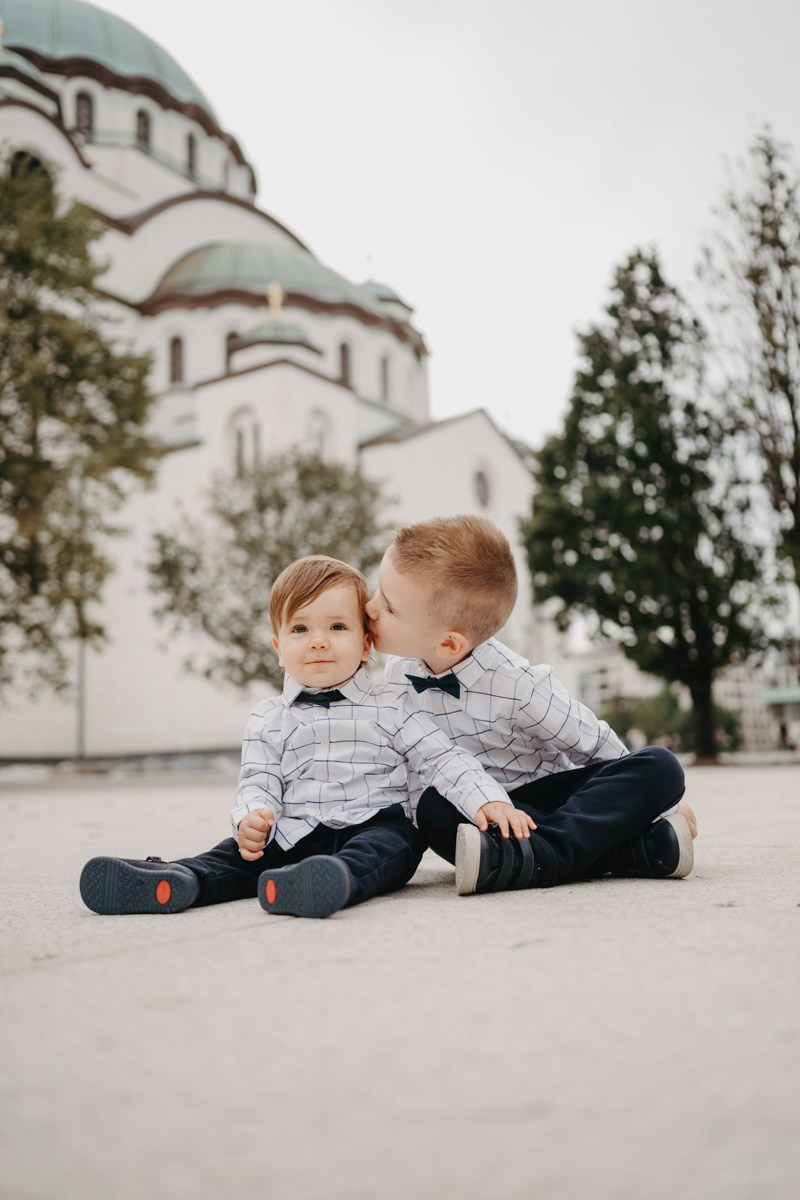 Filipovo krstenje / Hram svetog Save. Deciji i porodicni fotograf u Beogradu Oksana Skendzic