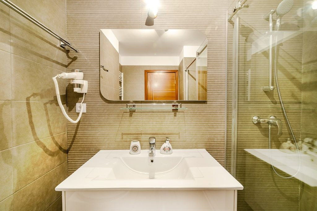 Fotograf profesionist Constanta. Bianca Bechisi - Fotograf profesionist Constanta