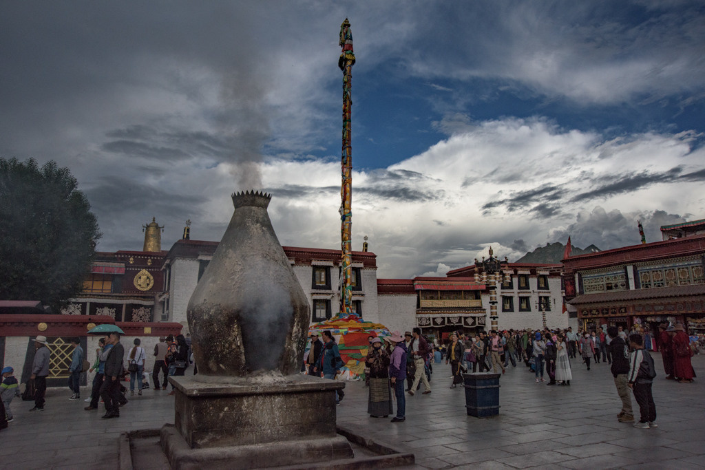 Lhasa, Tibet. Bojana Žuža, photographer in Belgrade, Serbia