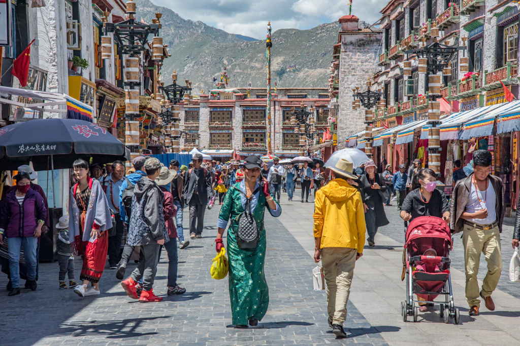 Lhasa, Tibet. Bojana Žuža, photographer in Belgrade, Serbia