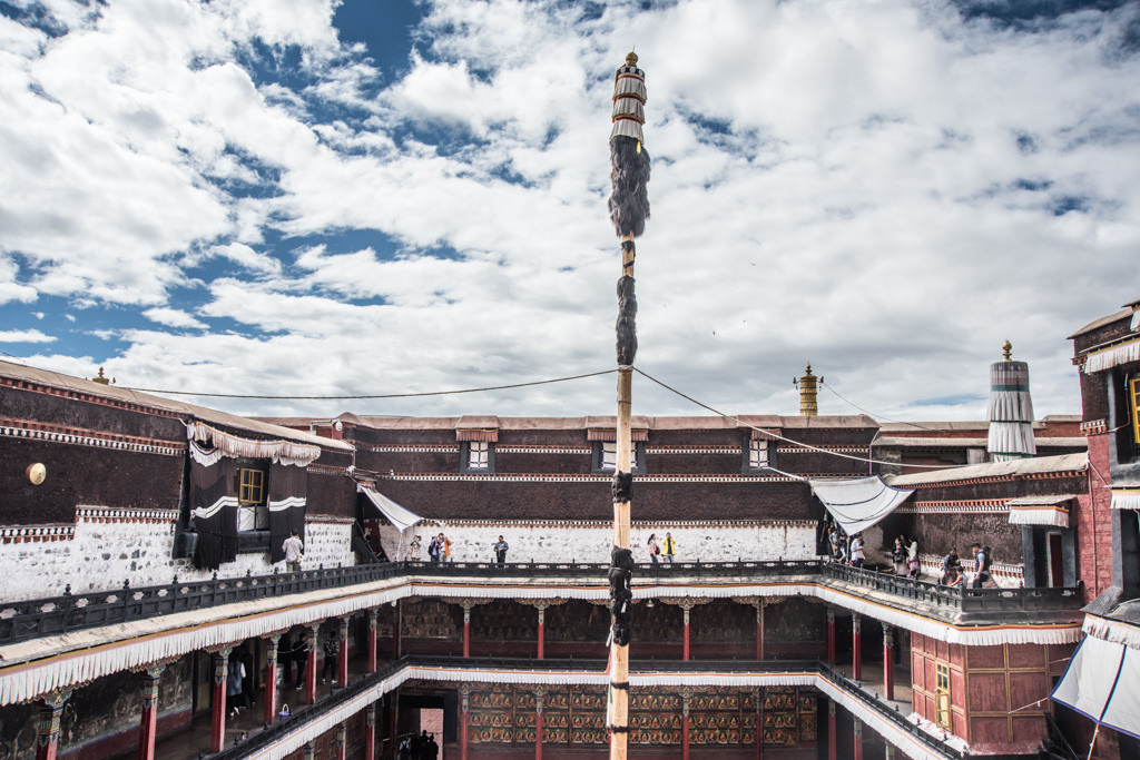Himalayas and monasteries, Tibet. Bojana Žuža, photographer in Belgrade, Serbia