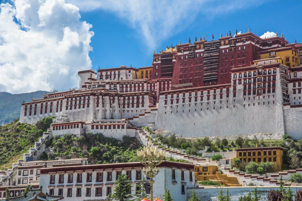 Lhasa, Tibet. Bojana Žuža, photographer in Belgrade, Serbia