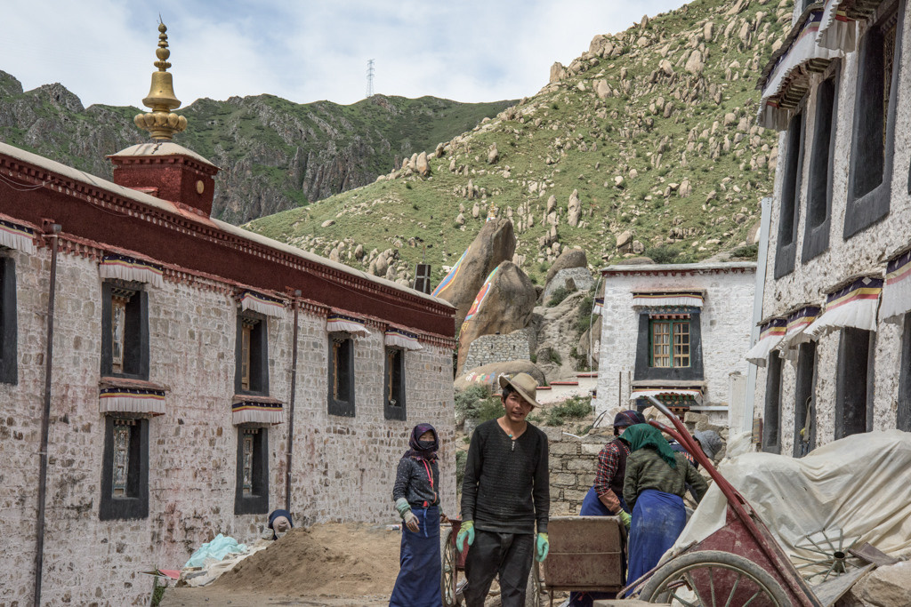 Lhasa, Tibet. Bojana Žuža, photographer in Belgrade, Serbia