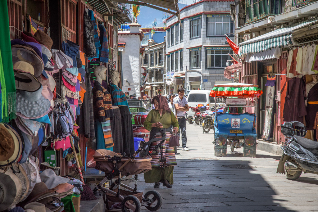 Lhasa, Tibet. Bojana Žuža, photographer in Belgrade, Serbia