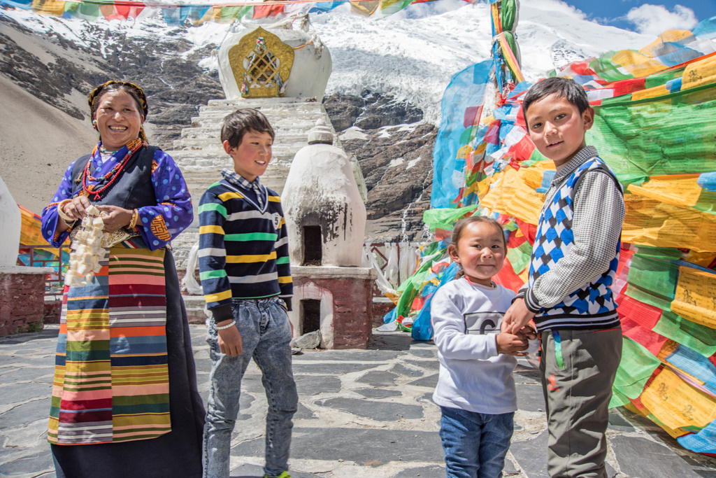 Himalayas and monasteries, Tibet. Bojana Žuža, photographer in Belgrade, Serbia
