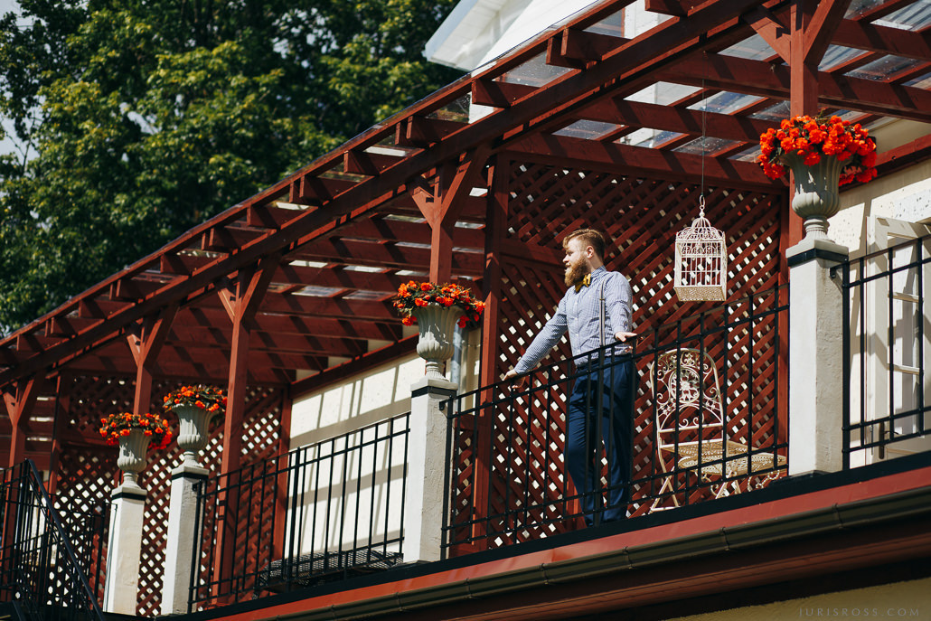 Kāzu solījums vējainā jūras krastā un mielasts romantiskā Liepupes mui