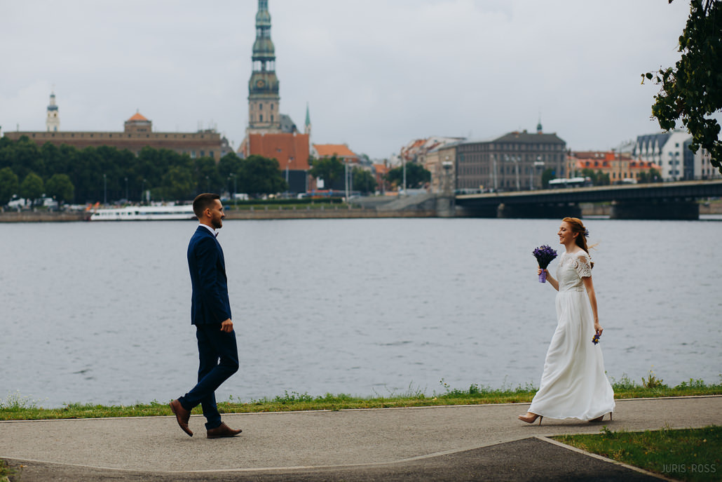 Kāzu diena ar lavandas aromātu Vidzemes lavandu audzētavā un svinības