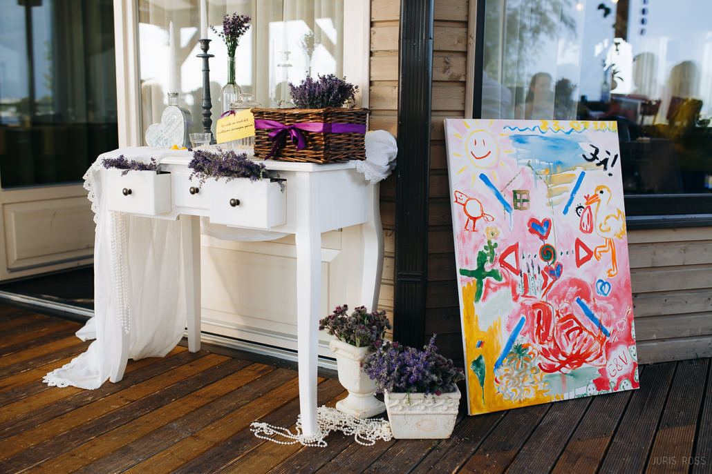 Kāzu diena ar lavandas aromātu Vidzemes lavandu audzētavā un svinības