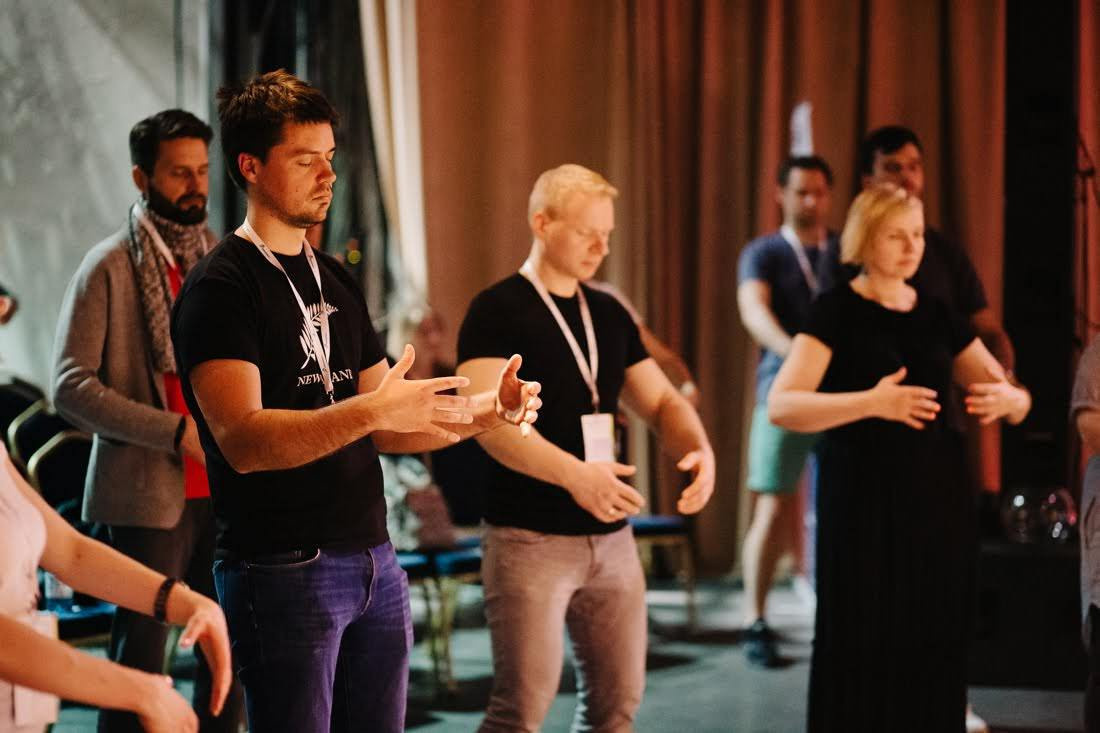 Biohakeru konference 2019 RISEBA hallē par miegu, uzturu, gavēšanu, rū