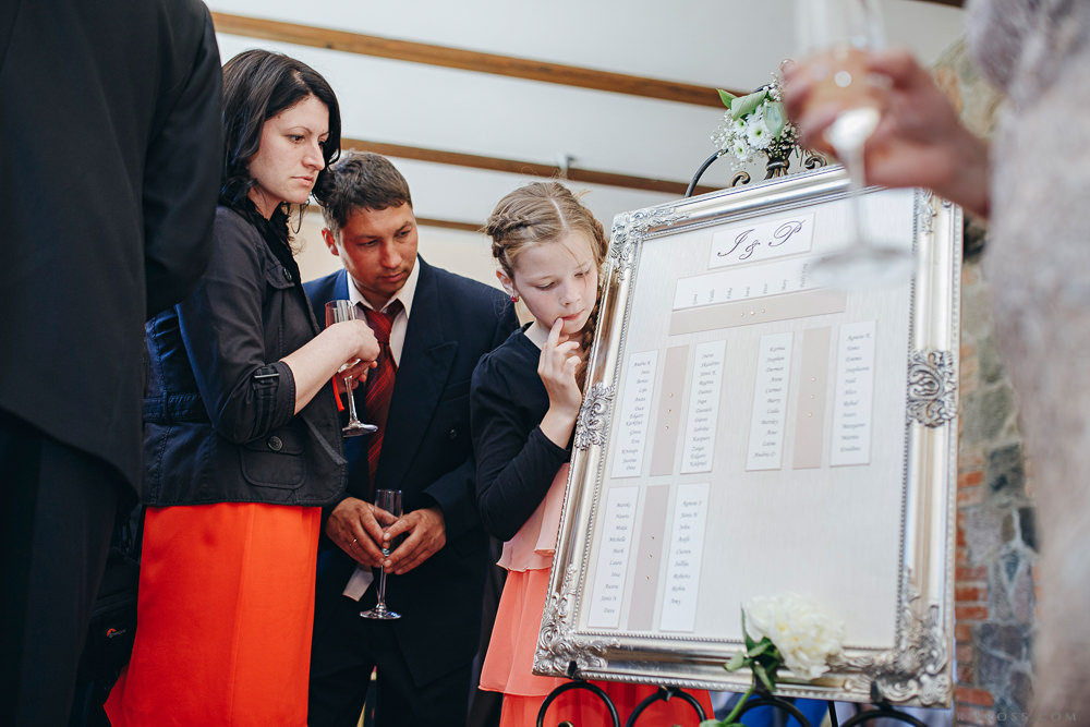 Agenturas Mīlestība organizētās kāzas Kuldīgā, balta volga un svinības