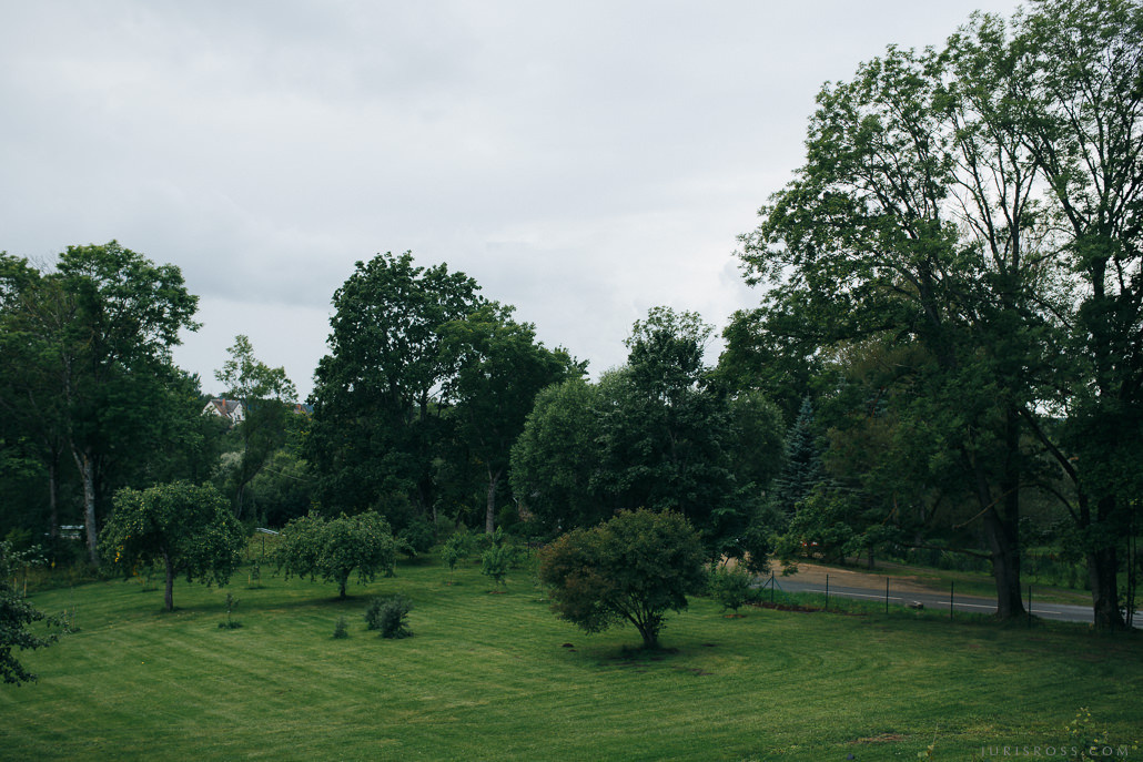 Kāzu solījums vējainā jūras krastā un mielasts romantiskā Liepupes mui