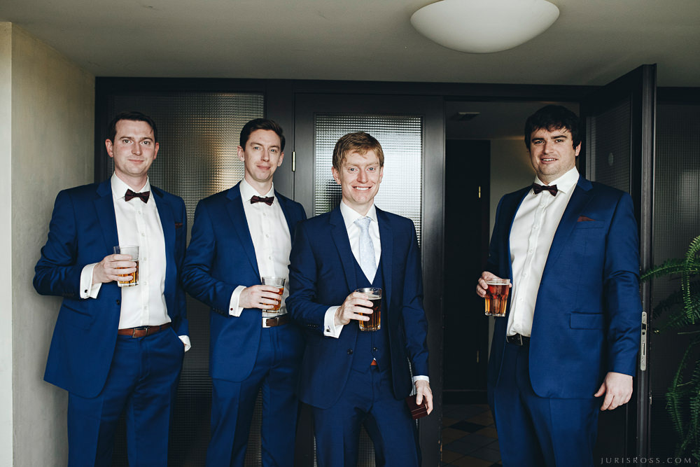 Agenturas Mīlestība organizētās kāzas Kuldīgā, balta volga un svinības