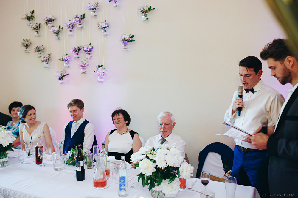 Agenturas Mīlestība organizētās kāzas Kuldīgā, balta volga un svinības