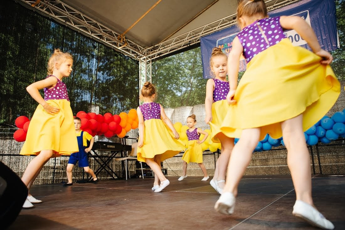 Māmiņu Kluba vasaras festivāla 2019 foto reportāža Ziemeļblāzmas parkā