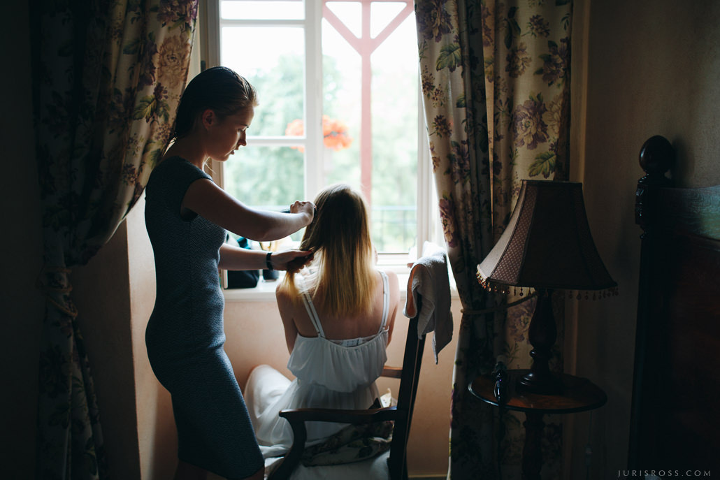 Kāzu solījums vējainā jūras krastā un mielasts romantiskā Liepupes mui