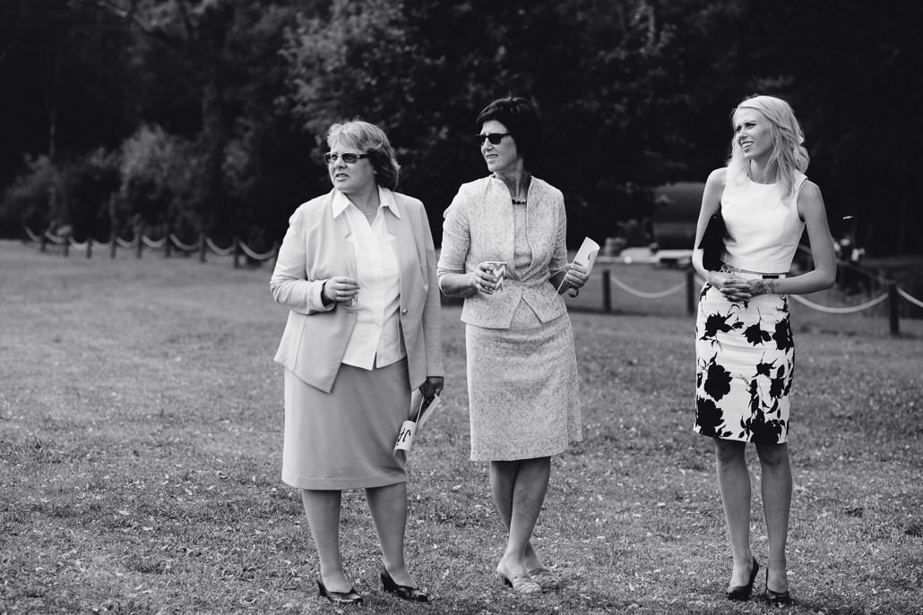 Kāzu diena ar lavandas aromātu Vidzemes lavandu audzētavā un svinības