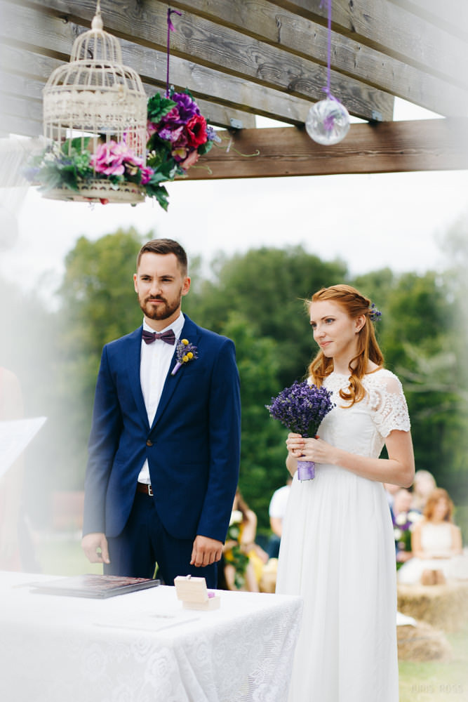 Kāzu diena ar lavandas aromātu Vidzemes lavandu audzētavā un svinības