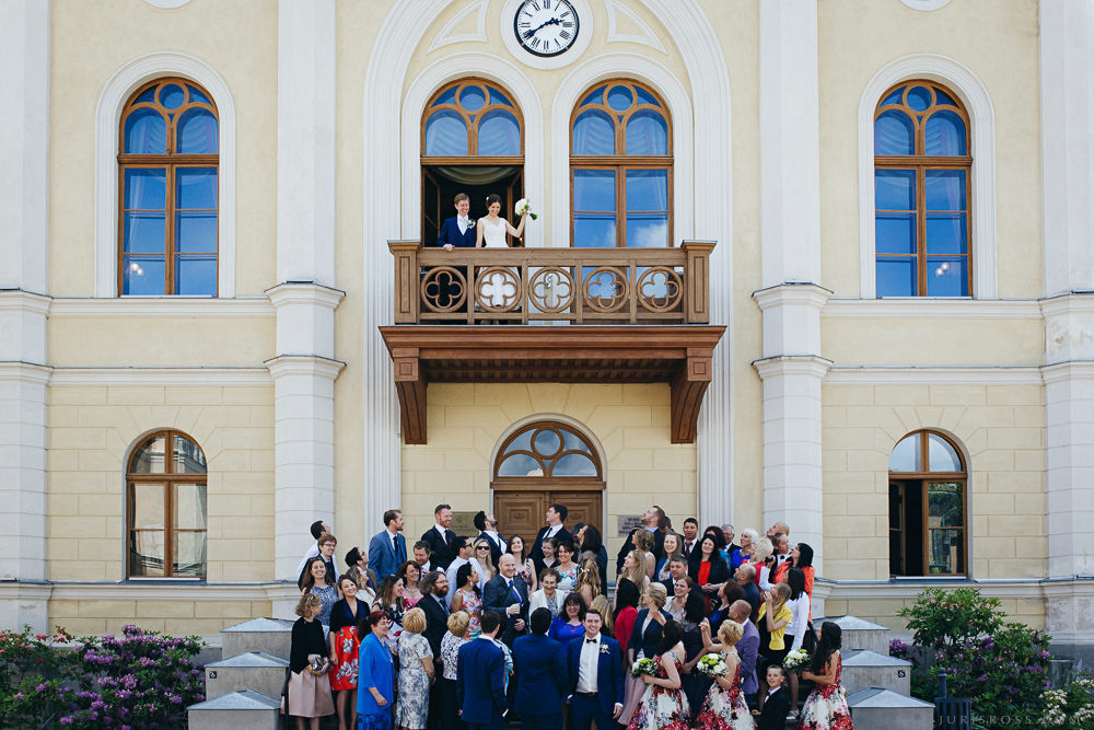 Agenturas Mīlestība organizētās kāzas Kuldīgā, balta volga un svinības