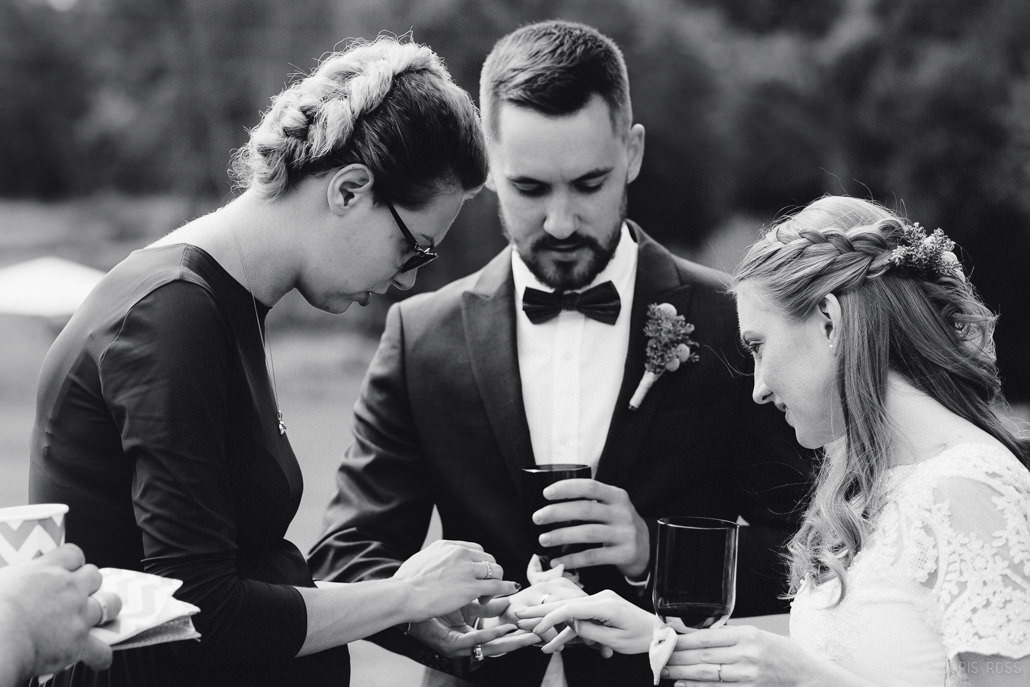 Kāzu diena ar lavandas aromātu Vidzemes lavandu audzētavā un svinības