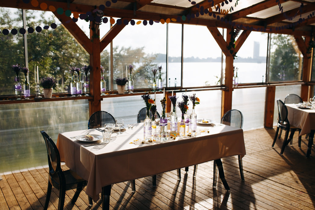 Kāzu diena ar lavandas aromātu Vidzemes lavandu audzētavā un svinības