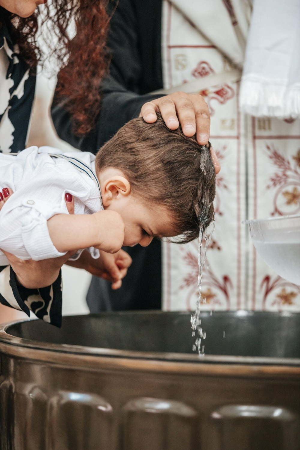 FOTOGRAFISANJE KRŠTENJA. Fotografi iz Backog Petrovca David i Andrea Stojanovic