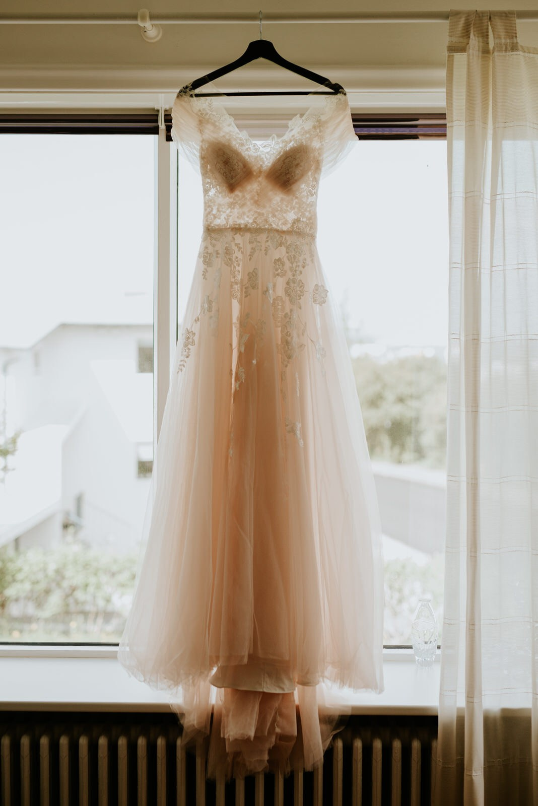 Alina and Grettar. Michalina Dzianach Wedding Photographer Iceland