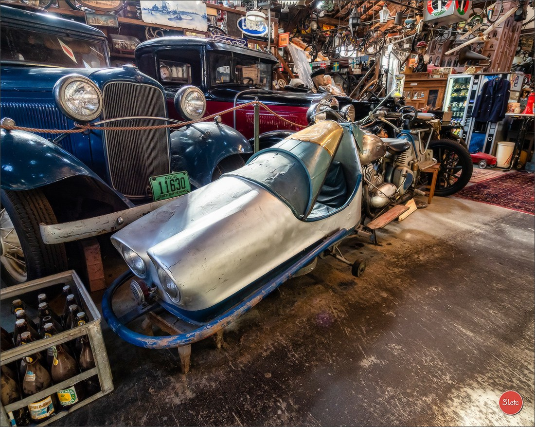 Удивительное место - частный музей старинного хлама - Fahrzeugmuseum. Photographe à Strasbourg | Portraits, Studio, Enfants, Événements