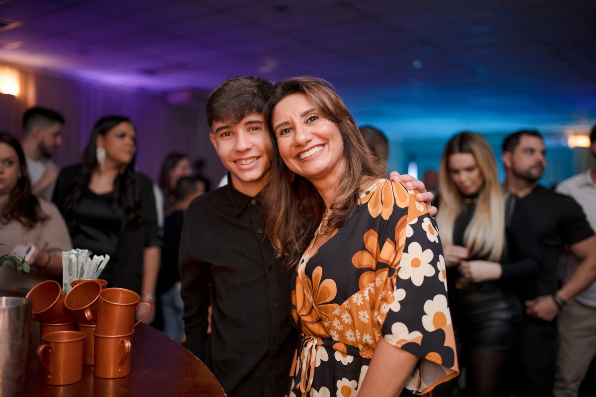 Soraya Cravo - 60 anos. Fotógrafa de Eventos em São Paulo e Sorocaba Kika Damasceno