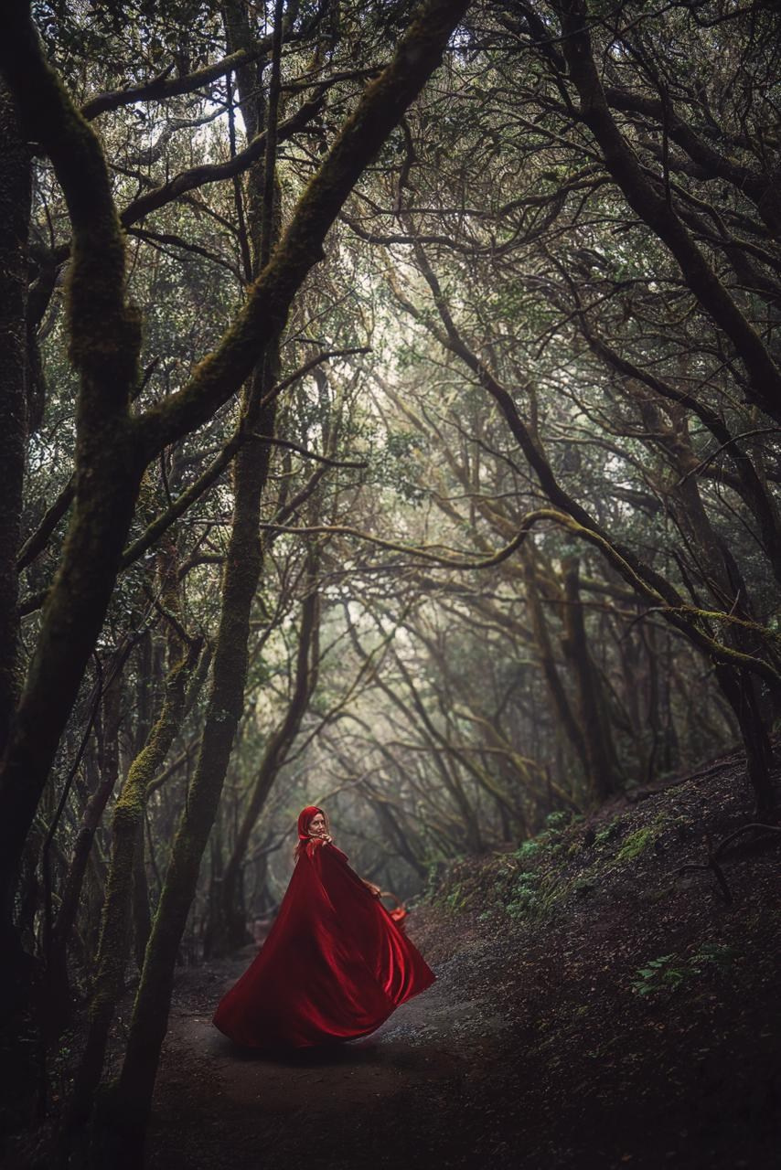 Anaga. Family, newborn, maternity, wedding, couple, proposal photographer in Tenerife | Flying dress photoshoots | Tania Bonnet