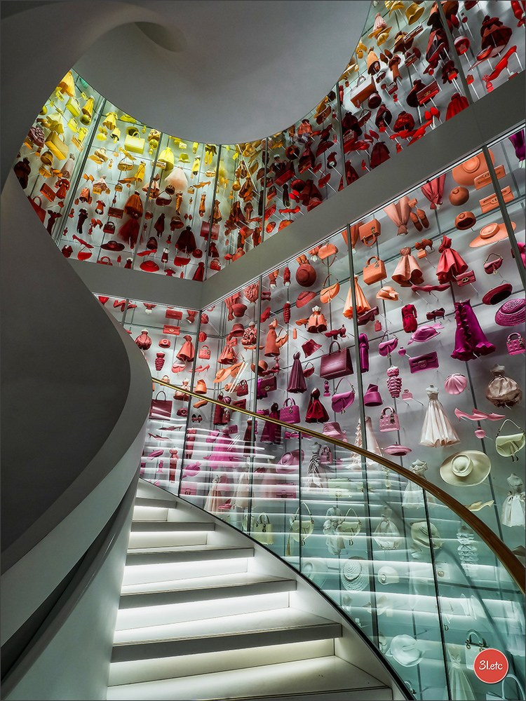 Musée Dior à Paris. Photographe à Strasbourg | Portraits, Studio, Enfants, Événements