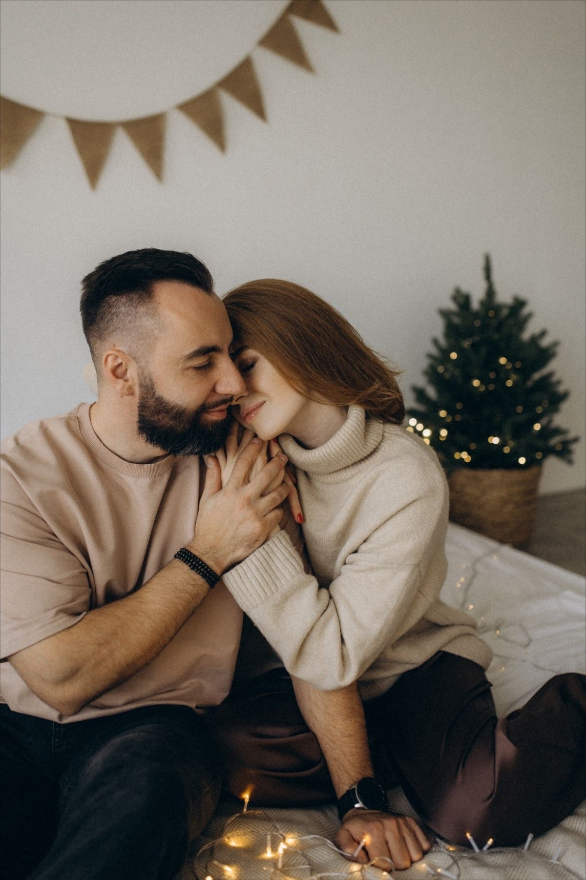 IDEEN FÜR KLEIDUNG FÜR EIN WEIHNACHTSFOTOSHOOTING. Фотограф Лейпциг