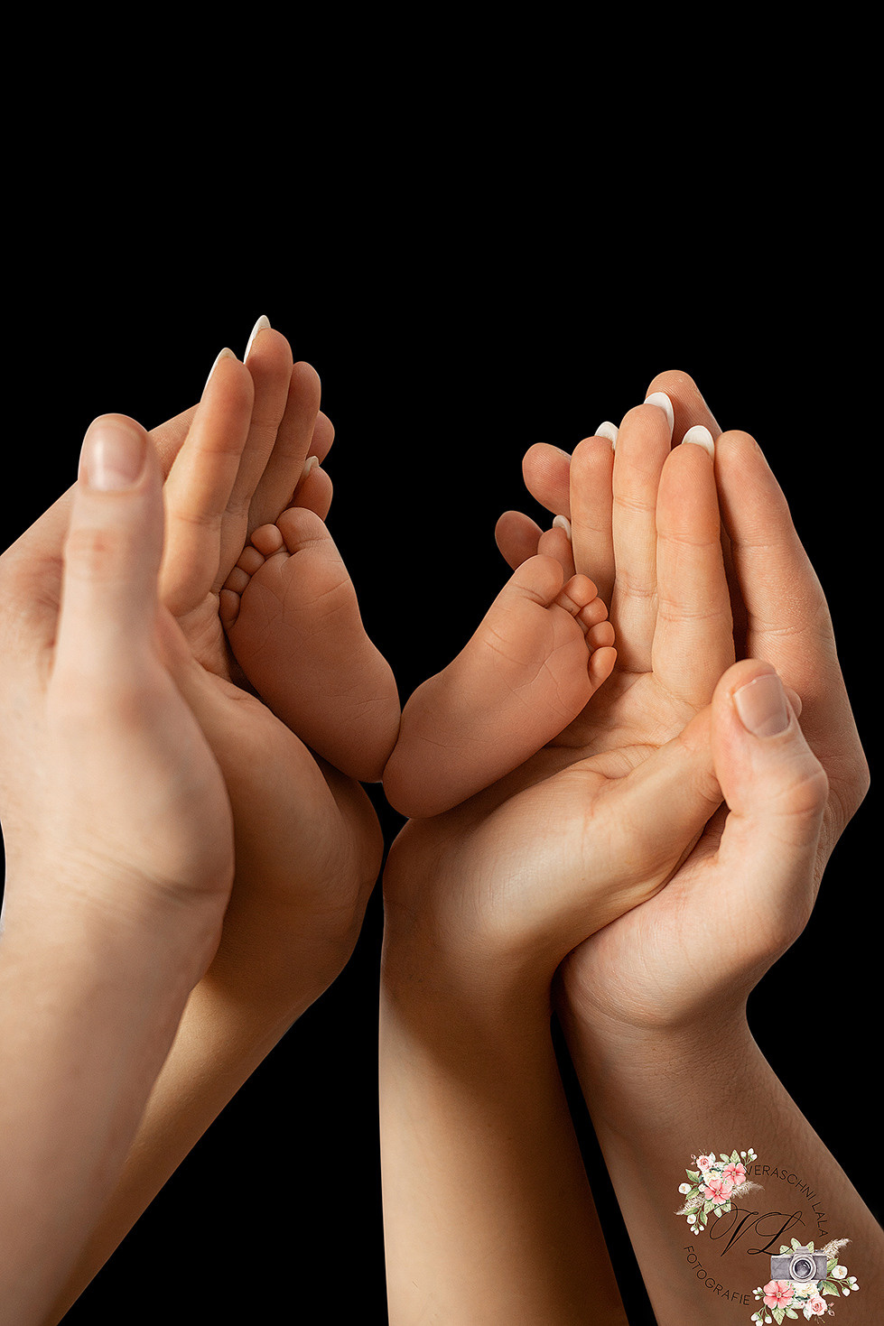 Newborn. Neugeboren und Babybauchfotoshooting in Cloppenburg