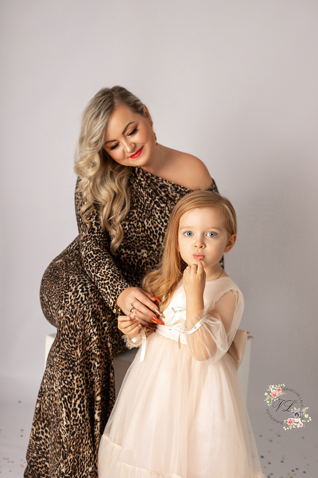 FAMILIEN. Neugeboren und Babybauchfotoshooting in Cloppenburg