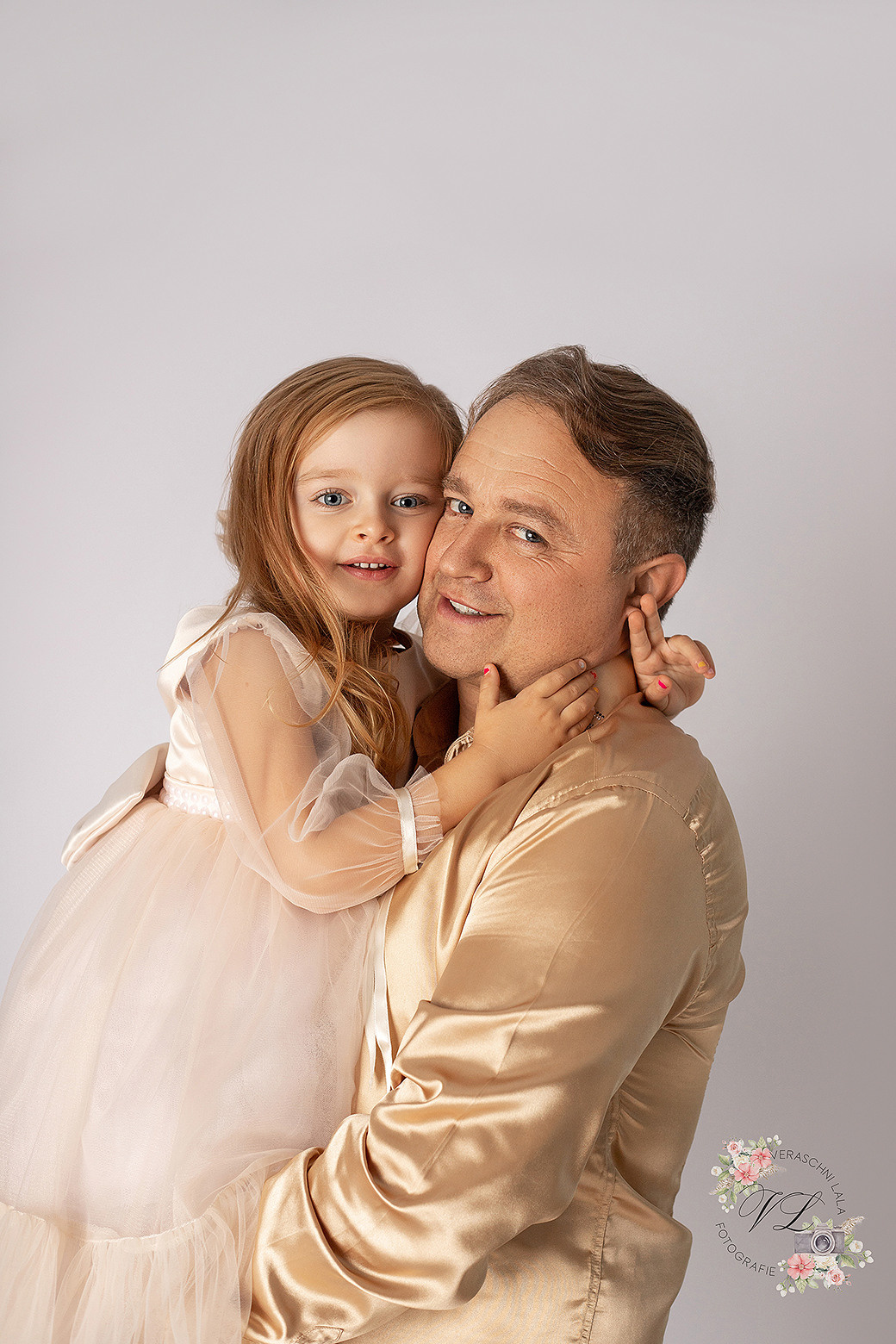 FAMILIEN. Neugeboren und Babybauchfotoshooting in Cloppenburg