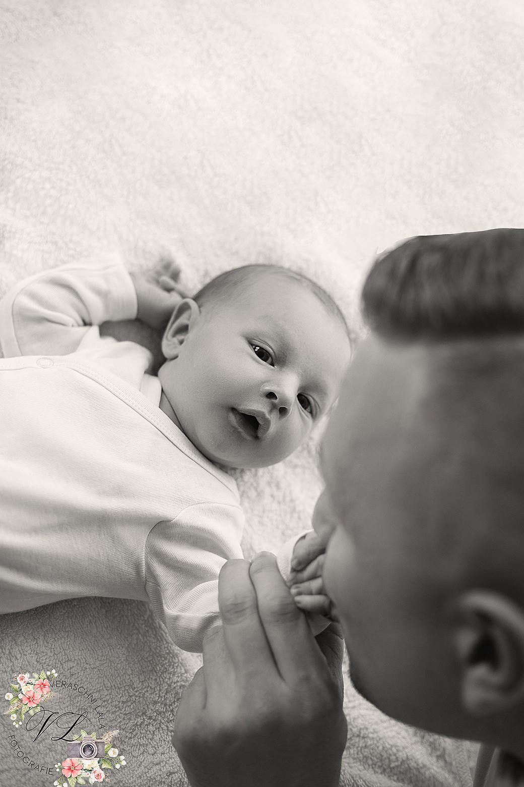 Newborn. Neugeboren und Babybauchfotoshooting in Cloppenburg