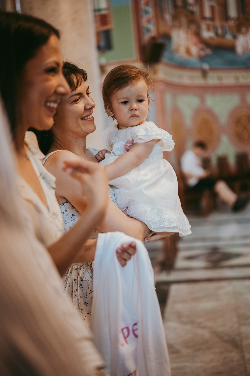 Tarino krstenje. Deciji i porodicni fotograf u Beogradu Oksana Skendzic
