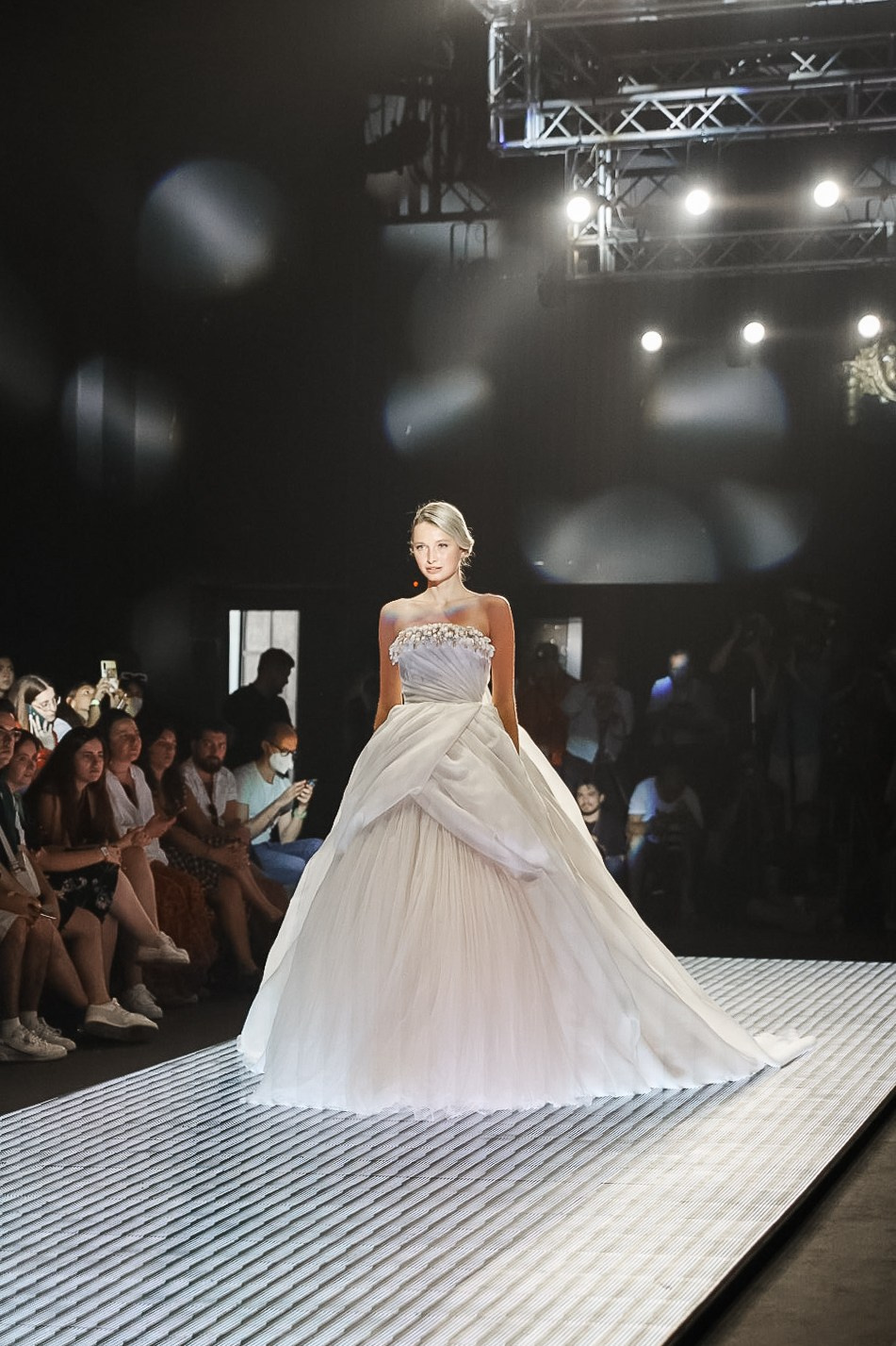 GRETEL Z. Elizaveta Razumova: Cinematic Photography for Love, Weddings, Portraits & Brands