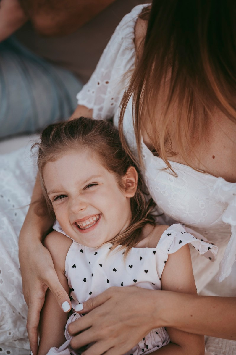 Sonja, Bojan, Nadja i Una / porodicno fotografisanje. Deciji i porodicni fotograf u Beogradu Oksana Skendzic