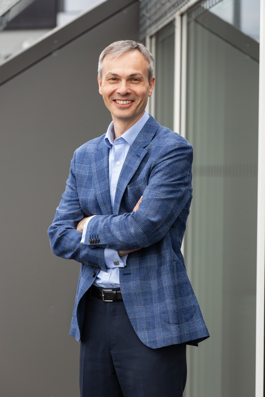 Korporátní a firemní fotografie. Dana Lišková — Empatická fotografka | Introspektivní umělkyně | Neurodivergentní koučka| Zakladatelka Artepy.cz