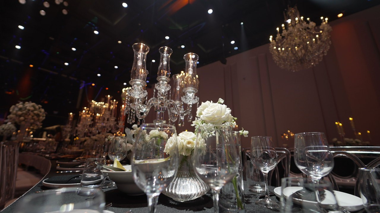 VIA / BASICO. Wedding and events photographers Studio Shalom