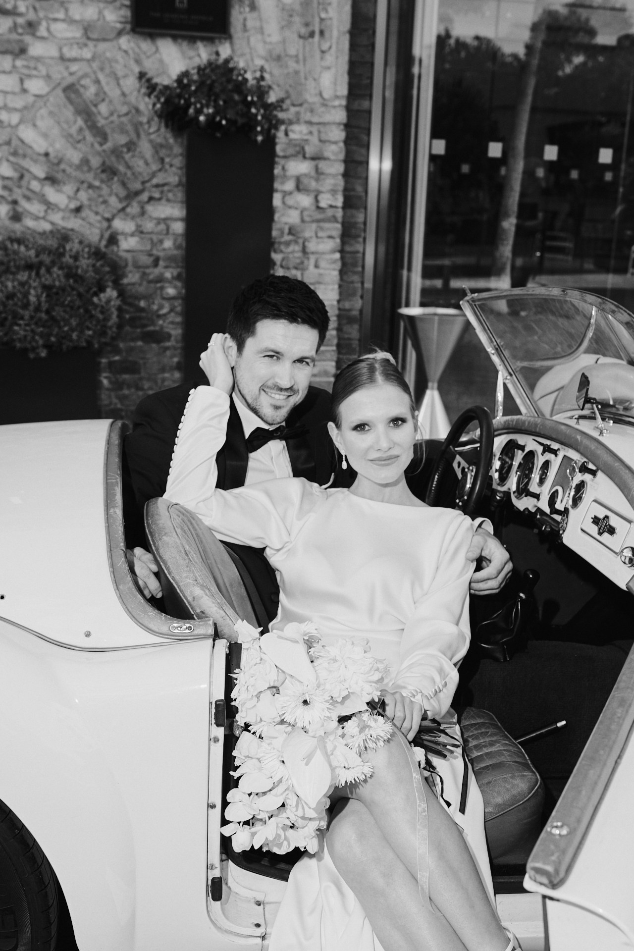 Austria. Switzerland-Austria-Croatia-Montenegro wedding photographer and videographer Yannia weddings